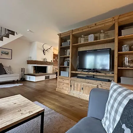 3br Duplex Flat - 300m - City Express Gondola - What'app - 0034-635-520-036 - For Reservations!! * ツェル アム ゼー