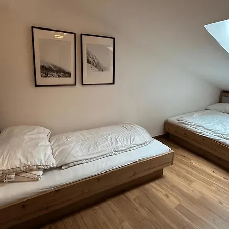 3br Duplex Flat - 300m - City Express Gondola - What'app - 0034-635-520-036 - For Reservations!! アパート *